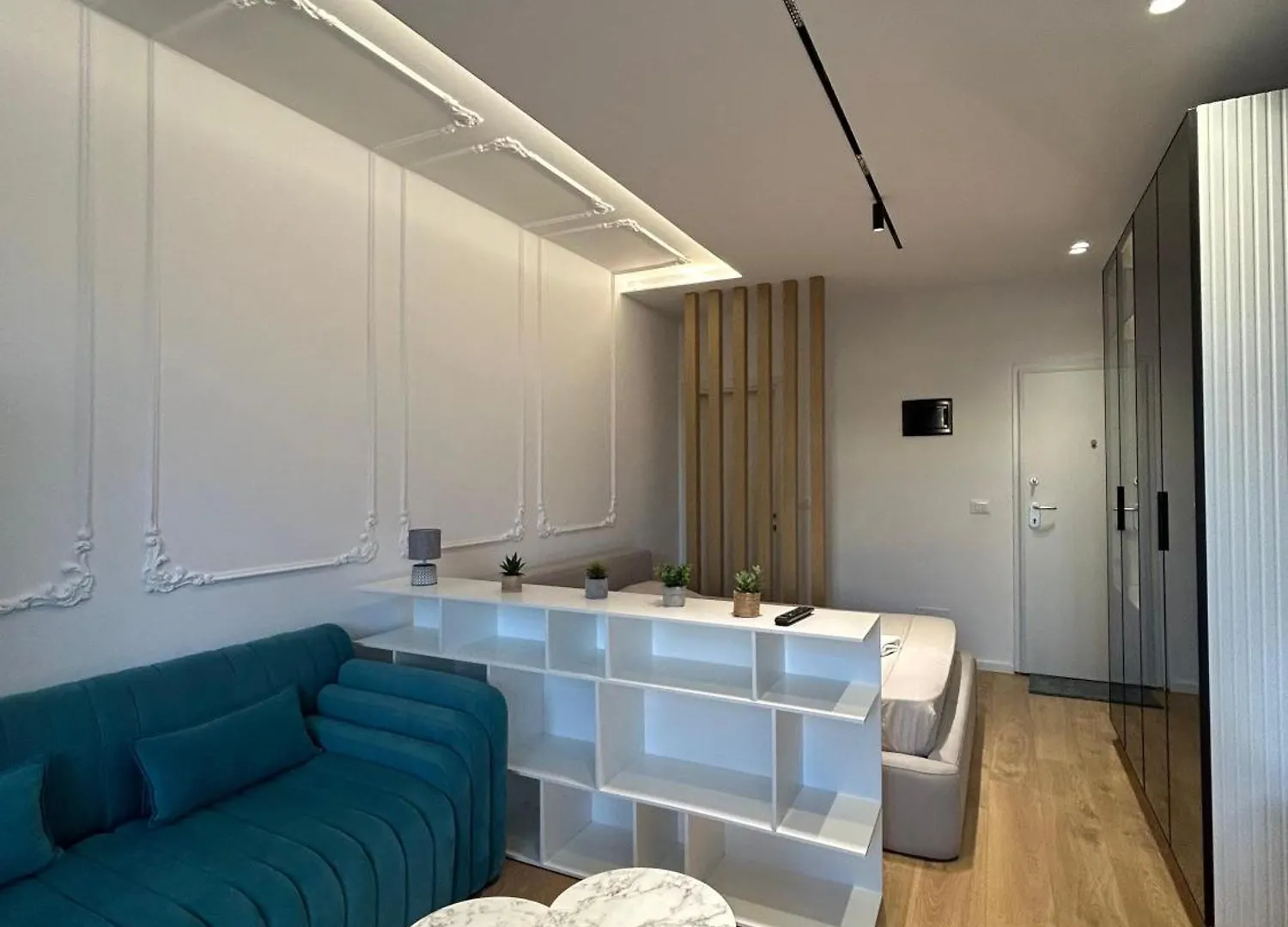 Maison Komuna Tirana
